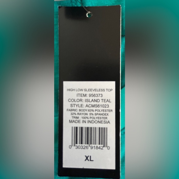 NEW SLEEVELESS TOP - Picture 5 of 7